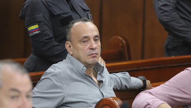 Gerente del Hospital General de Medellin destituido por 13 años Jesus Eugenio Bustamante en una audiencia
