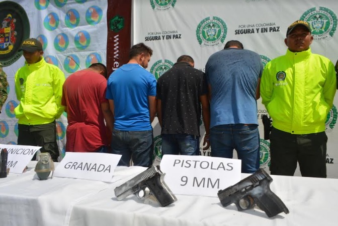 Capturas en la Ciudad de Leticia Personas capturados fotografiadas de espaldas