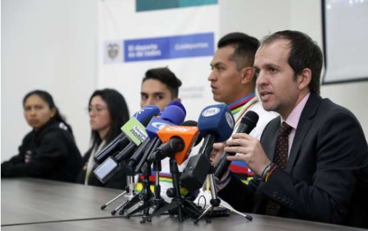 Delegación de paracycling arribo a Holanda Director de Coldeportes, Ernesto Lucena Barrero