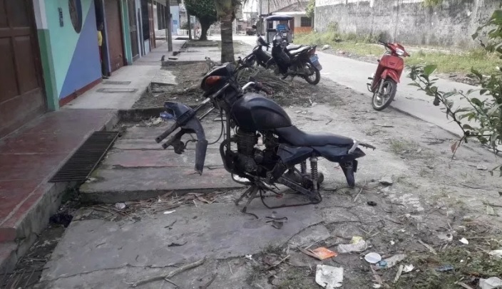 Aprovecharon oscuridad de pasaje para llevarse diversas partes Moto intervenida por ladrones