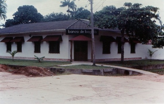 Esquina del banco Bogota