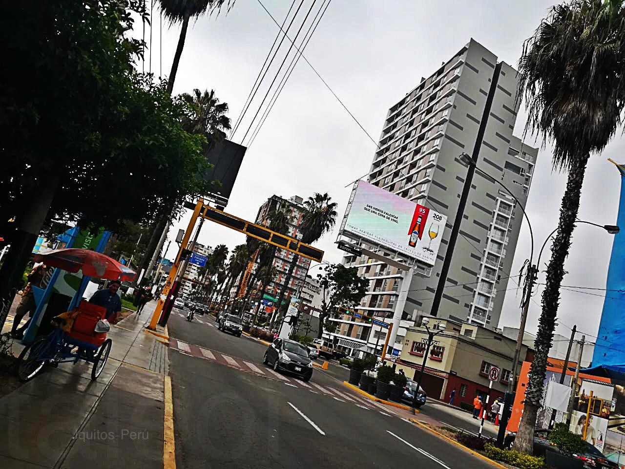 Calles de Lima en horas de la tarde