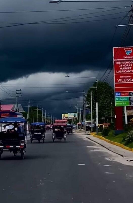 Tormenta próxima a Iquitos