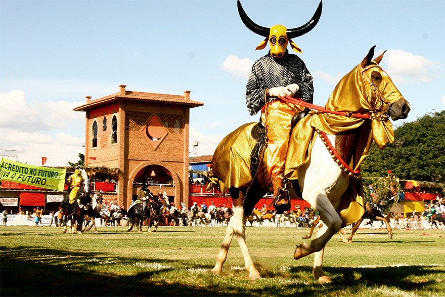 Fiestas de las Cavalhadas en Pirenópolis (Goías) image for Fiestas de las Cavalhadas en Pirenópolis (Goías)
