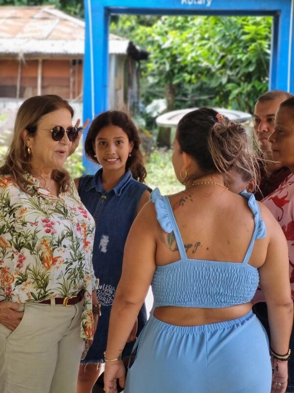 Visita Gobernadora Comunidad Yoi Visita Gobernadora Comunidad Yoi