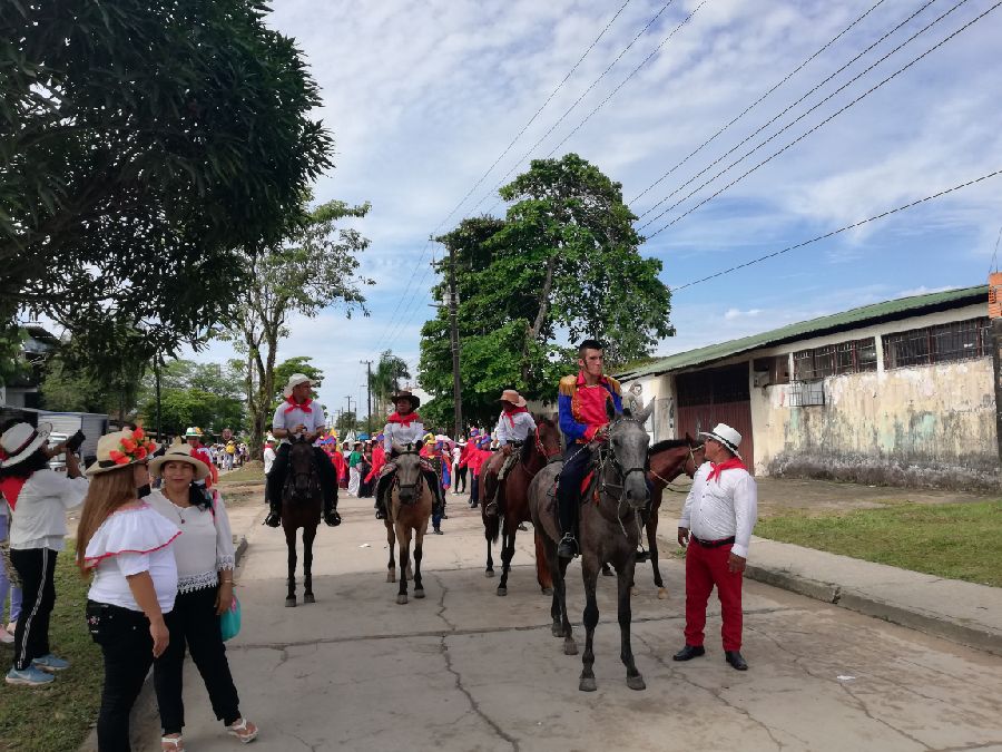 Desfile Estudiantil 19 julio Parte 2