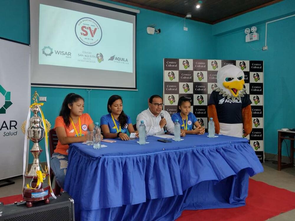 Conferencia de prensa del club Sporting Victoria