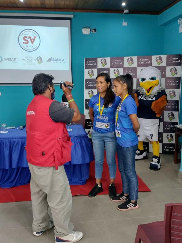 Conferencia de prensa del club Sporting Victoria