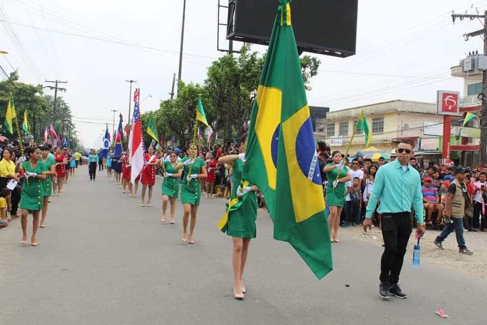 Desfile Cívico Municipal na Avenida da Amizade