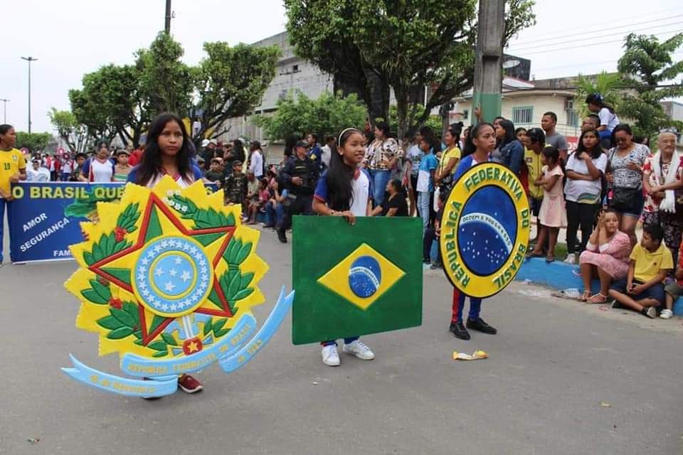 Desfile Cívico Municipal na Avenida da Amizade