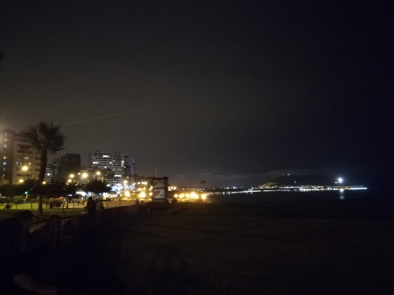 Costa Verde de noche