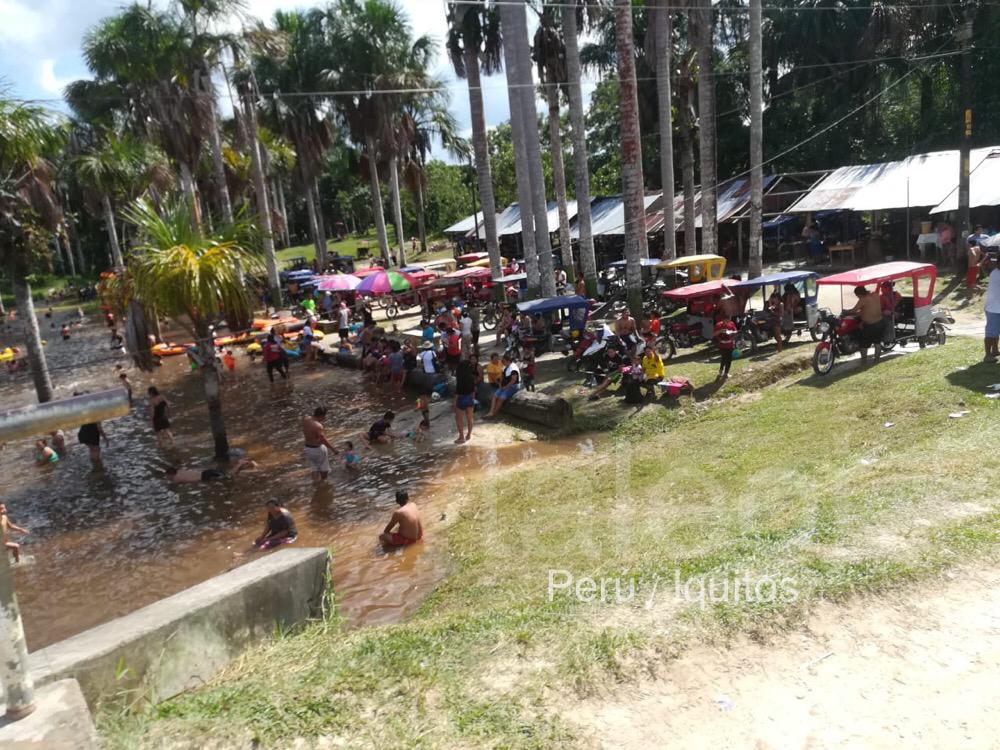 Personas en Balneario Corrientillo