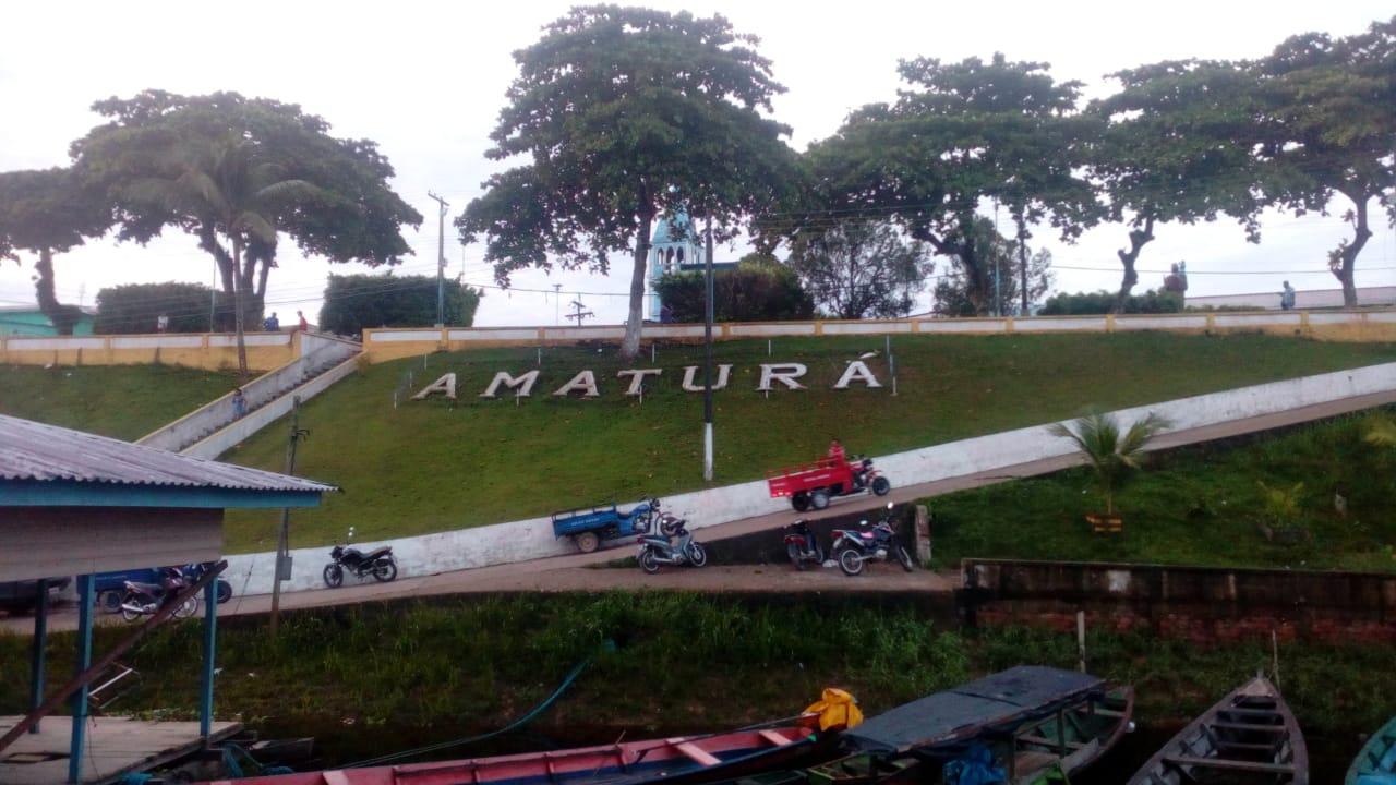 A orillas de  Amatura