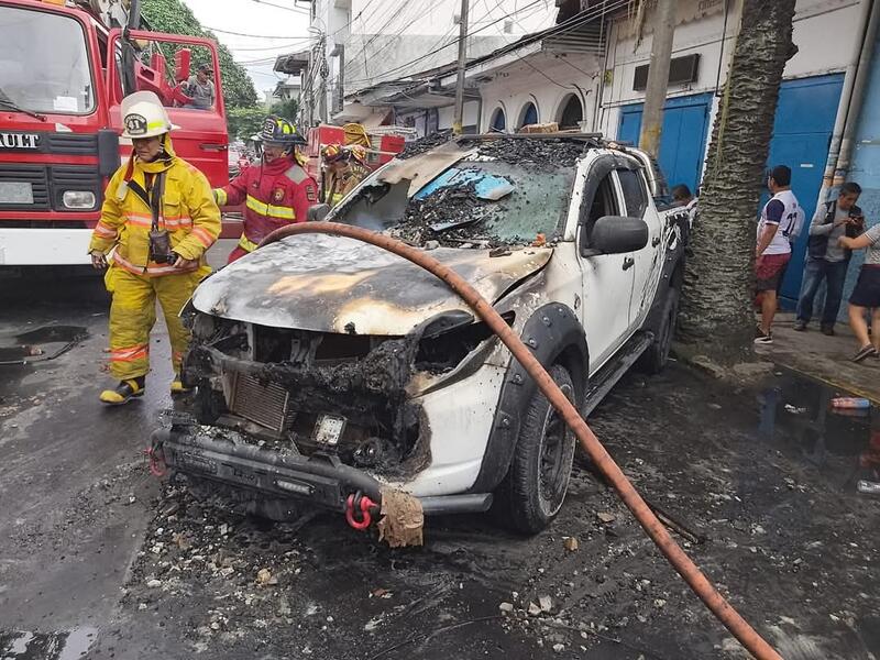 INCENDIO EN PLENO CENTRO DE IQUITOS DEJA INMUEBLES AFECTADOS INCENDIO EN PLENO CENTRO DE IQUITOS DEJA INMUEBLES AFECTADOS