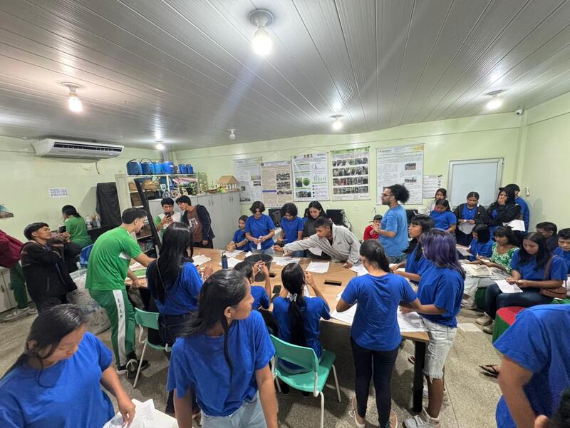 Transforma Papel em Futuro -  Aula Prática de Reciclagem