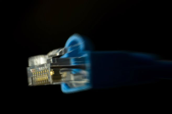 image for Pequeñas empresas llevan internet a los hogares rurales
