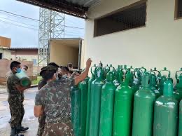 image for Hospital  recibe importante donación de cilindros de oxígeno 