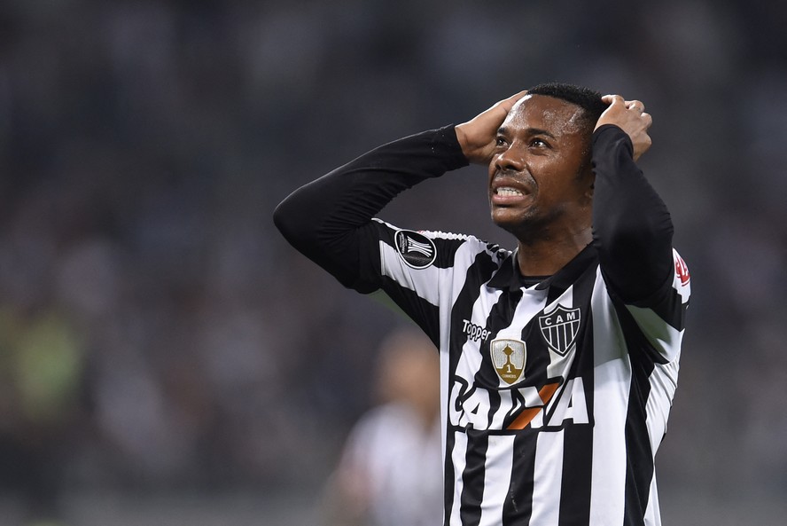 Defesa de Robinho diz ao STF que prisão é ilegal image for Defesa de Robinho diz ao STF que prisão é ilegal