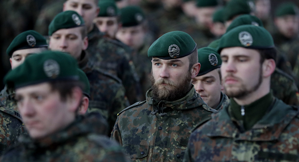 Canciller alemana propone crear un ejercito europeo común en la OTAN Soldados Europeos en una formacion