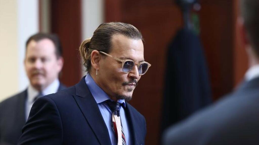 image for Johnny Depp tendría una relación con una sus abogadas