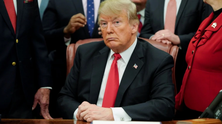 Donald Trump en una reunion