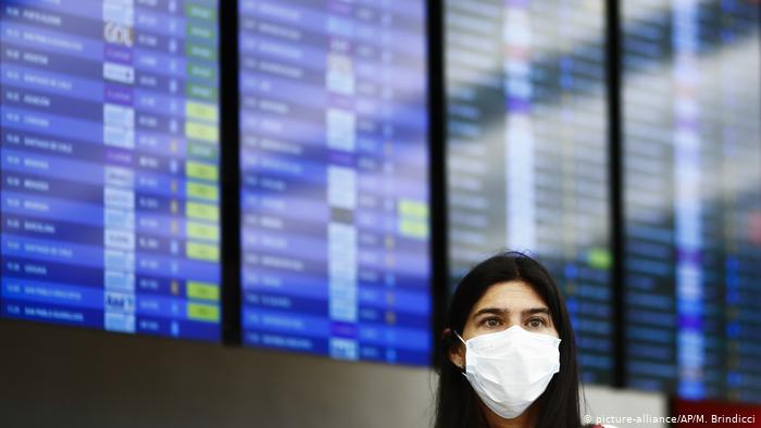 Colombia y Perú restringen ingreso de extranjeros para contener el coronavirus image for Colombia y Perú restringen ingreso de extranjeros para contener el coronavirus