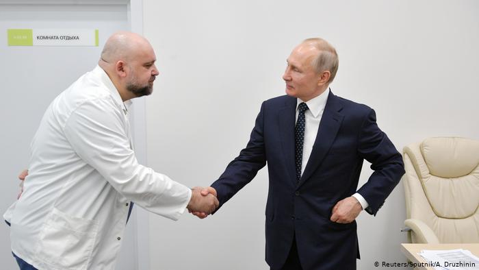 image for Putin trabajará desde la distancia debido al avance de la pandemia