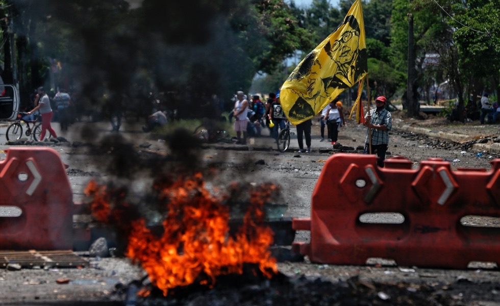 image for Fiscalía imputa cargos a 160 personas por delitos en protestas