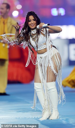 image for Camila Cabello brilló en la final de la Champions