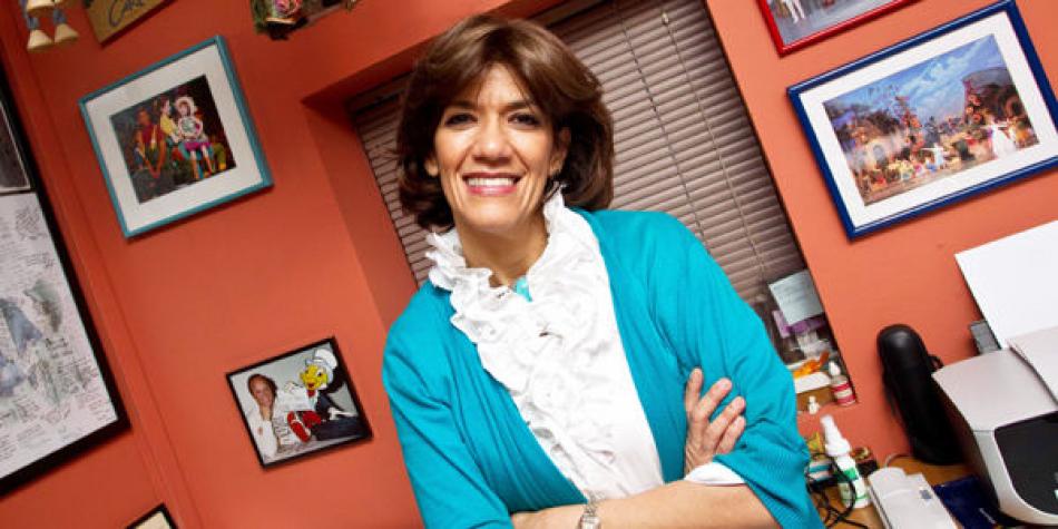 María Isabel Murillo en una oficina