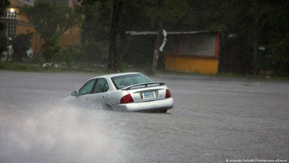 image for Flood alert in the Mexican state of Michoacán