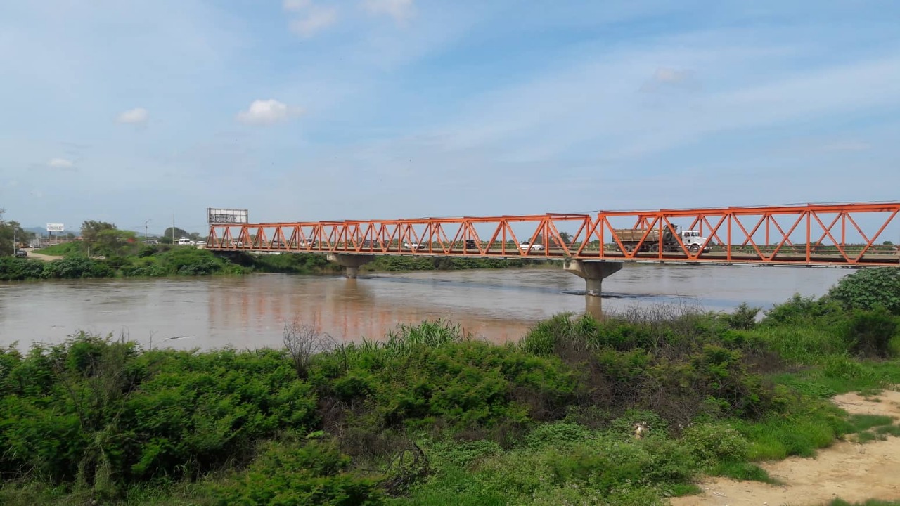 Puente el rio Tumbes
