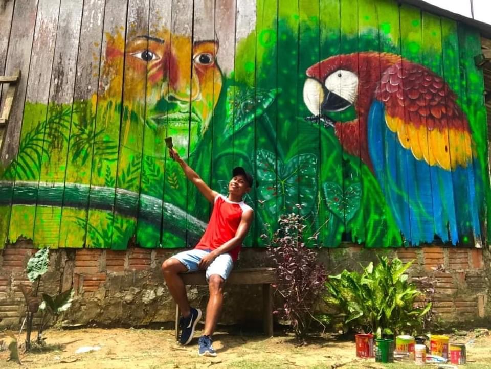 Indígena tikuna William Ahue haciendo arte image for Indígena tikuna William Ahue haciendo arte