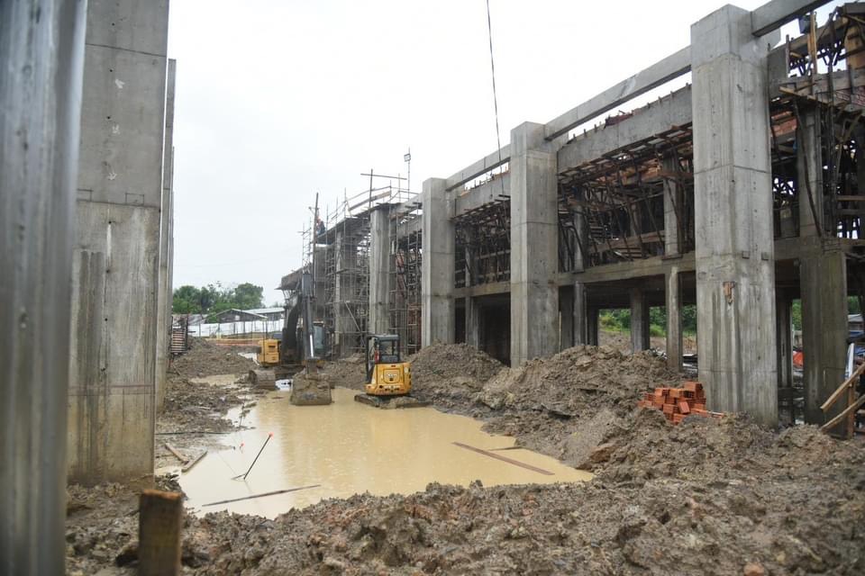 image for Gobernador visita obra en Indiana Y Mazan 
