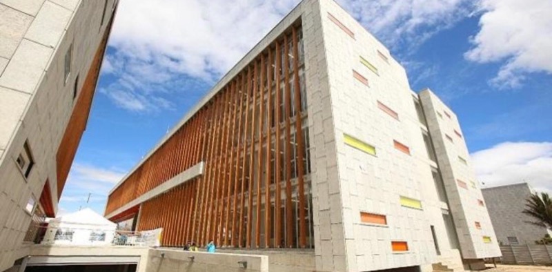 image for Suspenden  clases presenciales en universidades | Cuarentena 