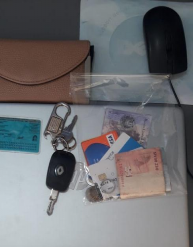 Polícia Militar detém homem com documentos falsos image for Polícia Militar detém homem com documentos falsos