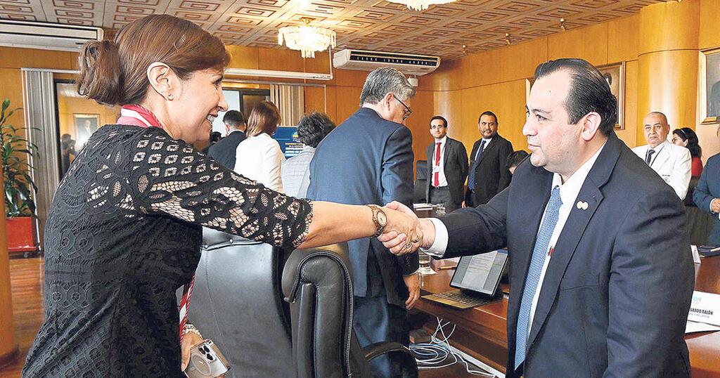 Investigación por genocidio genera incomodidad en el Gobierno image for Investigación por genocidio genera incomodidad en el Gobierno