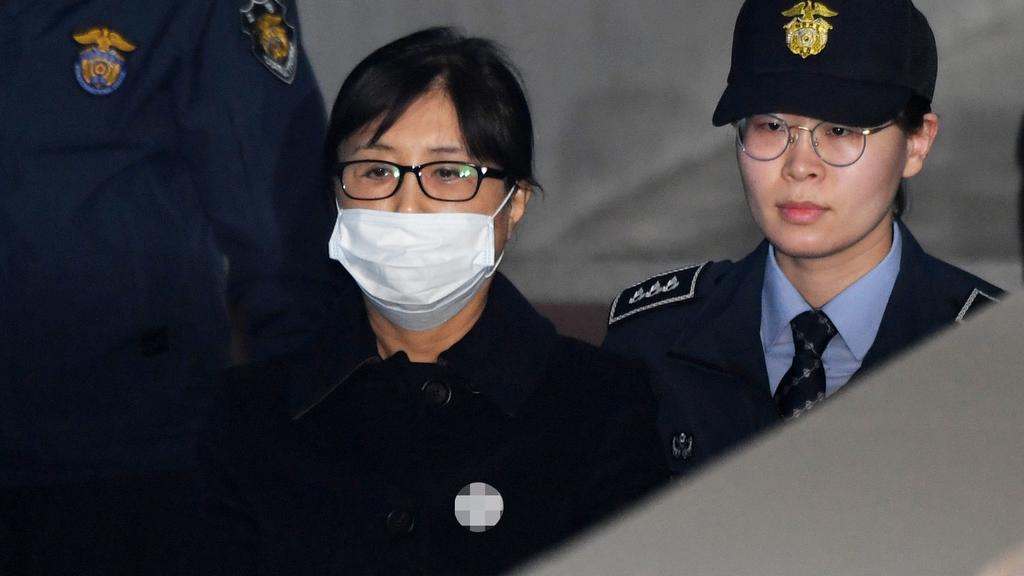 image for Ratifican condena de 20 años de cárcel para expresidenta de Corea del Sur