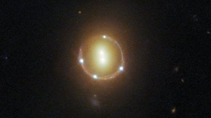 image for Telescopio Webb comprobó la Teoría de Albert Einstein