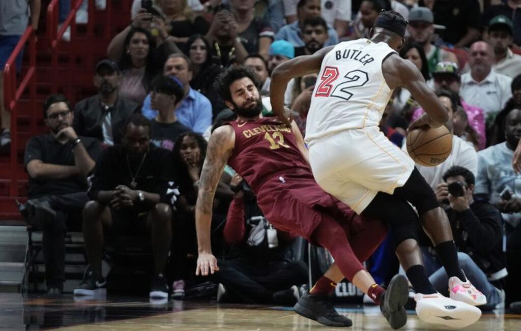 Cavs beat former teammate Kevin Love image for Cavs beat former teammate Kevin Love