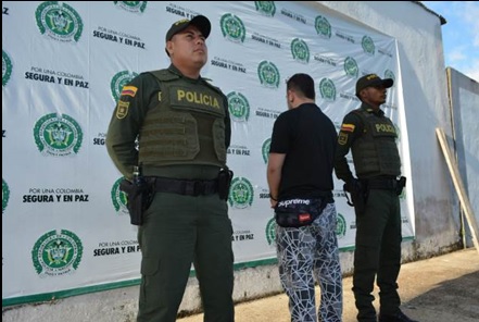 Personas en una foto de judializacion