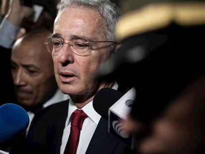 Defensa de Uribe pide libertad inmediata de expresidente image for Defensa de Uribe pide libertad inmediata de expresidente