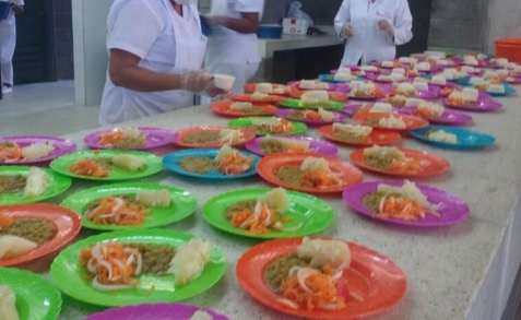50 manipuladoras de alimentos en el Quindío en paro image for 50 manipuladoras de alimentos en el Quindío en paro