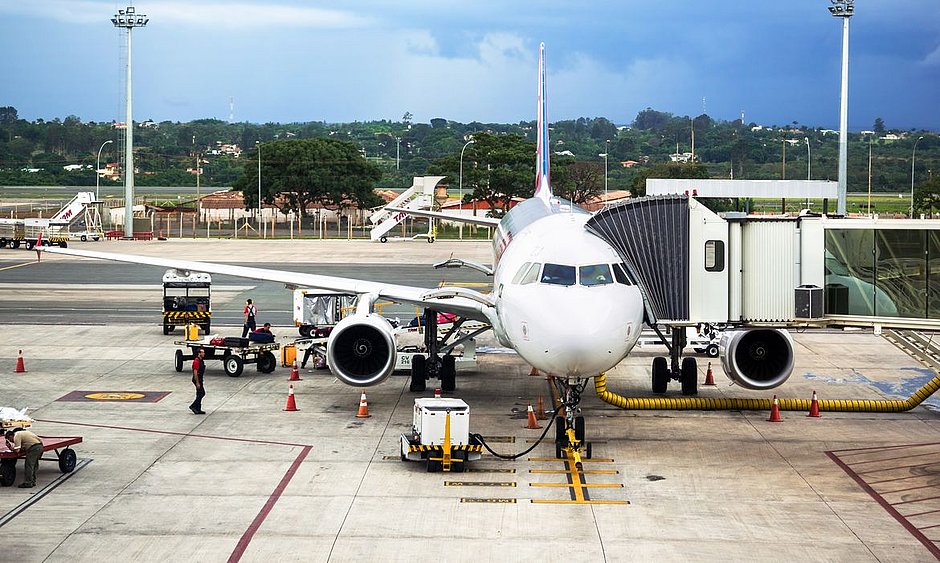 image for Passagens aéreas caem em maio no IPCA