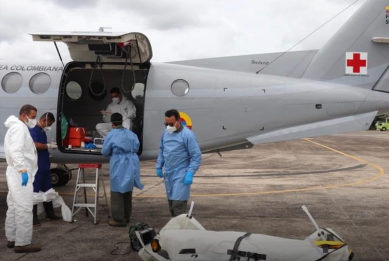 image for Fuerza Aerea traslada a paciente adulto mayor