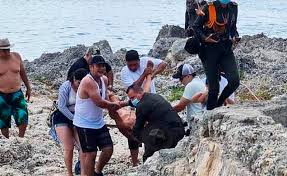 Muere turista extranjero tras ser atacado por un tiburón image for Muere turista extranjero tras ser atacado por un tiburón