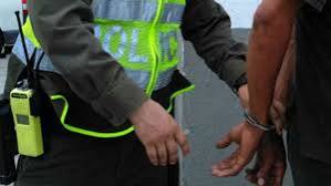 image for Policía nacional captura a dos hombres con gran cantidad de drogas