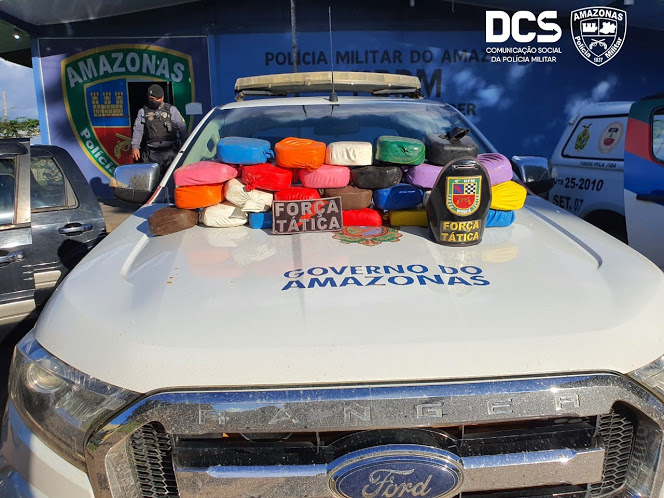 Polícia Militar detém idoso transportando 25 quilos de entorpecentes image for Polícia Militar detém idoso transportando 25 quilos de entorpecentes