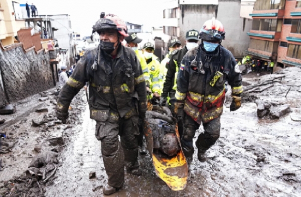 Aluvión de escombros y lodo en Ecuador deja al menos 24 muertos image for Aluvión de escombros y lodo en Ecuador deja al menos 24 muertos