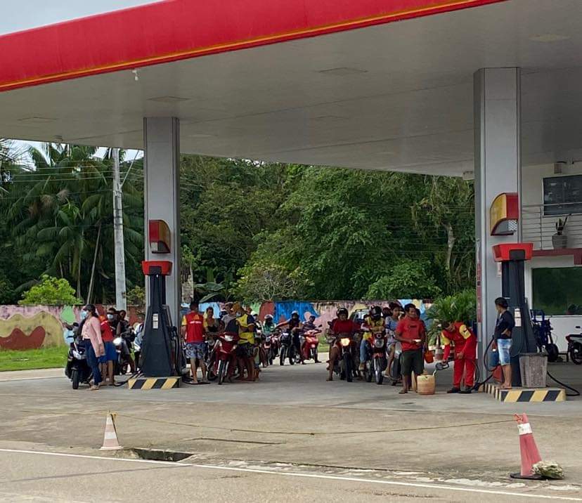 image for Falta de combustível  em Letícia y postos de gasolina de Tabatinga